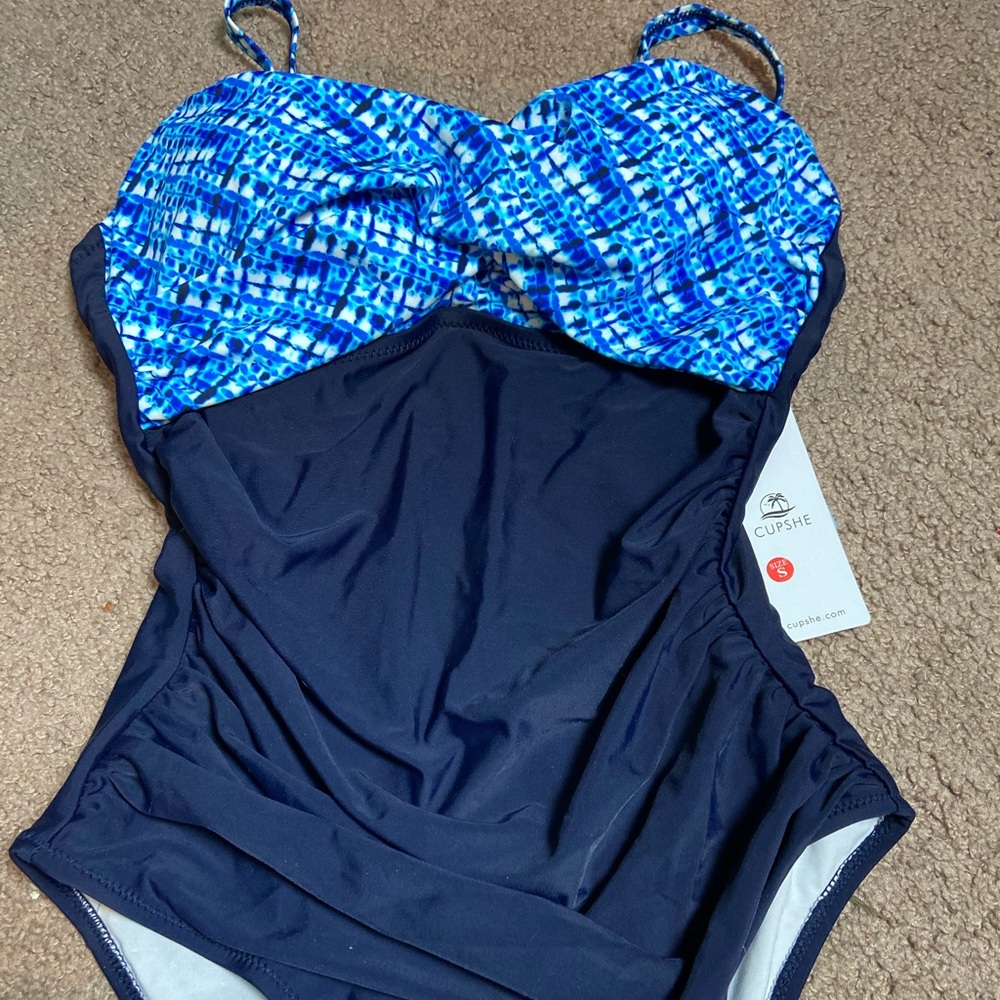 Cupshe swimsuit